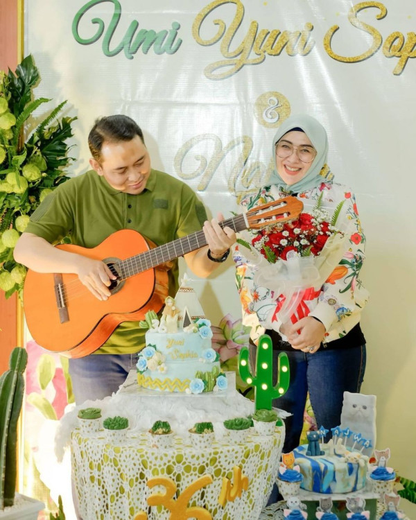5 Gaya Glamor Yuni Sophia, Istri Bupati Nganjuk yang Ditangkap KPK