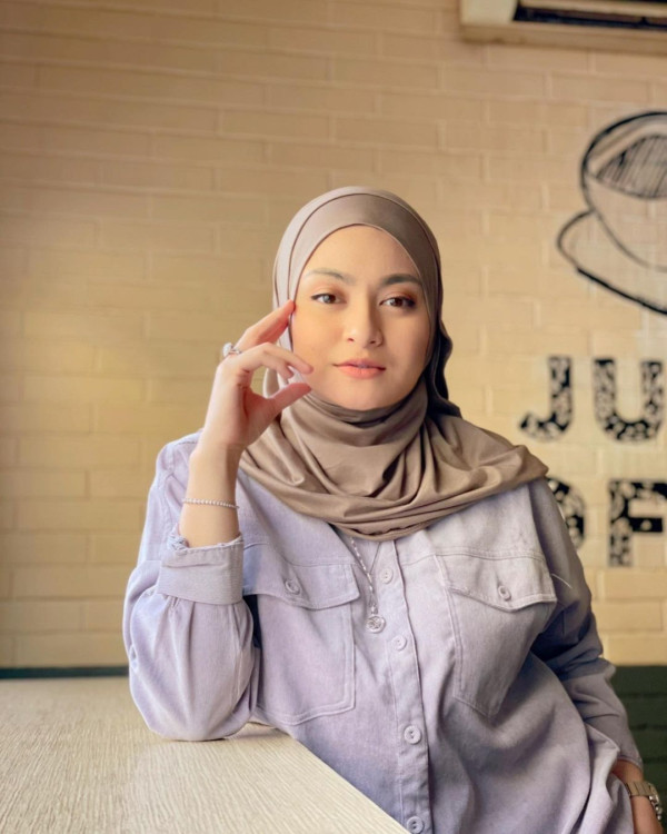 3 Artis Ini Rayakan Lebaran Perdana Setelah Mualaf