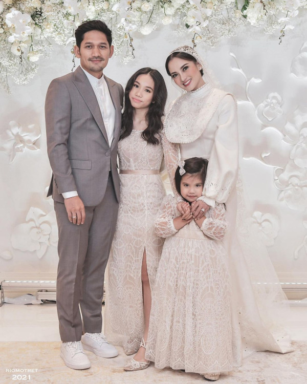 Baru Nikah, 7 Artis Ini Rayakan Lebaran Sebagai Suami Istri