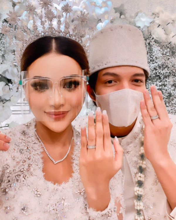 Baru Nikah, 7 Artis Ini Rayakan Lebaran Sebagai Suami Istri