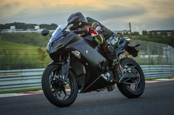 Bukan Ninja Biasa, Kawasaki Siapkan Kelahiran Jagoan E-Boost