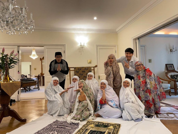 Armand Maulana Jadi Imam Salat Idul Fitri di Inggris