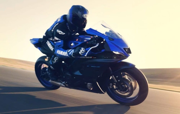 Diluncurkan Minggu Depan, Wujud Asli Yamaha R7 Sudah Beredar Duluan