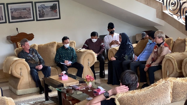 Ingin Ringankan Beban, Oki Setiana Dewi Datangi Kedubes Palestina
