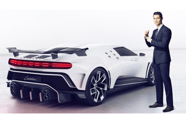 6 Mobil Mewah Menghiasi Garasi Cristiano Ronaldo, Intip Yuk!