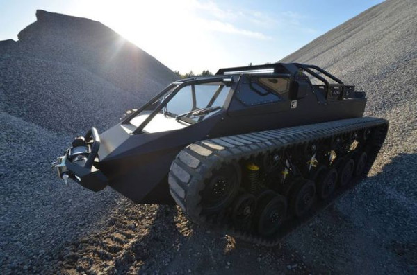 Ripsaw EV2 Tank Tempur Keren yang Bisa Dimiliki Semua Orang