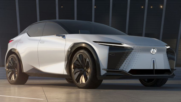 Lexus Sukses Jual 2 Juta Unit Mobil Listrik di Pasar Global