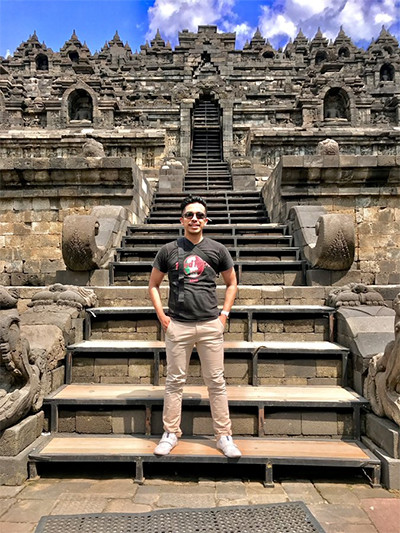 Turis Malaysia Ini Diserbu Warganet Indonesia Gara-gara Salah Tulis Lokasi Candi Borobudur