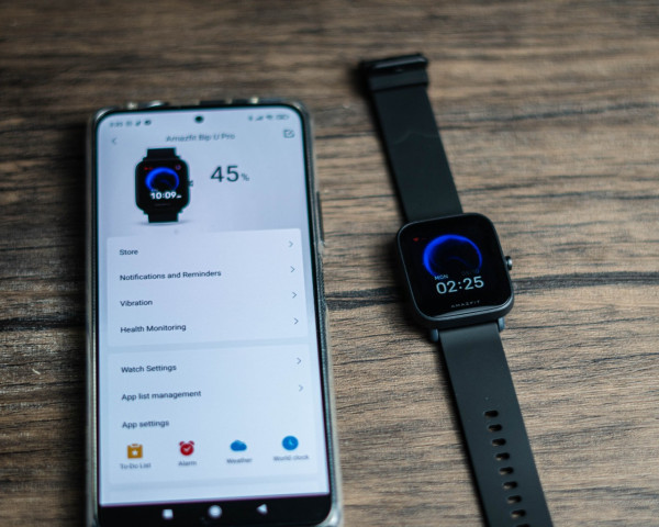 Amazfit Bip U Pro, Cuma Rp800 Ribuan, Fitur Nggak Kalah dengan Apple Watch