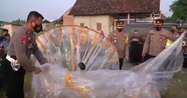 Nyaris Bakar Rumah di Ponorogo, 20 Balon Udara Diamankan Polisi