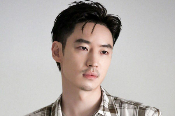 7 Fakta Menarik Aktor Lee Je-Hoon, Bintang 'Move to Heaven' dan 'Taxi Driver'