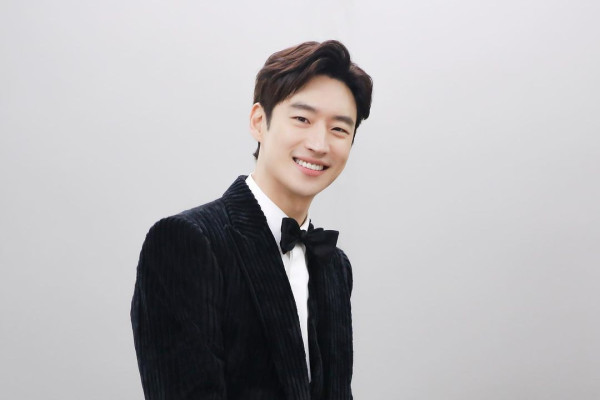7 Fakta Menarik Aktor Lee Je-Hoon, Bintang 'Move to Heaven' dan 'Taxi Driver'