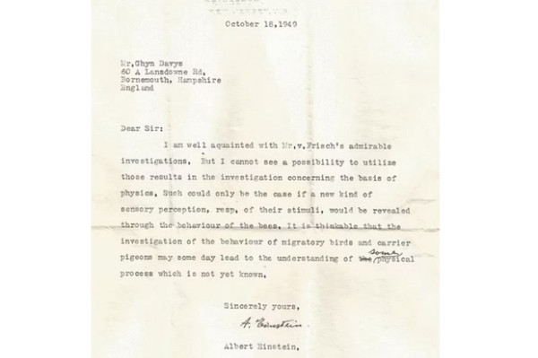 Surat Einstein Ini Dapat Bantu Ilmuwan Pecahkan Misteri Alam Semesta