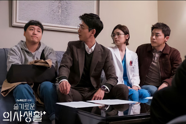 10 Adegan Paling Epik dalam 'Hospital Playlist' Season 1