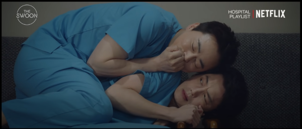 10 Adegan Paling Epik dalam 'Hospital Playlist' Season 1