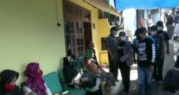 Anak Tega Aniaya Ayah Kandung hingga Tewas, Dibekuk Bersembunyi di Rumah Teman