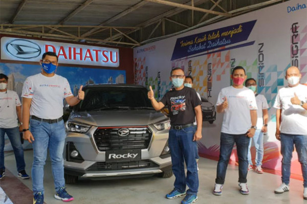 Menjajal Ketangguhan Daihatsu Rocky, Si Gesit Nan Irit