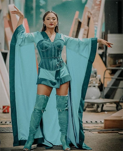 Kece Abis! OOTD Marion Jola dari Simpel hingga Glamor yang Jadi Trendsetter
