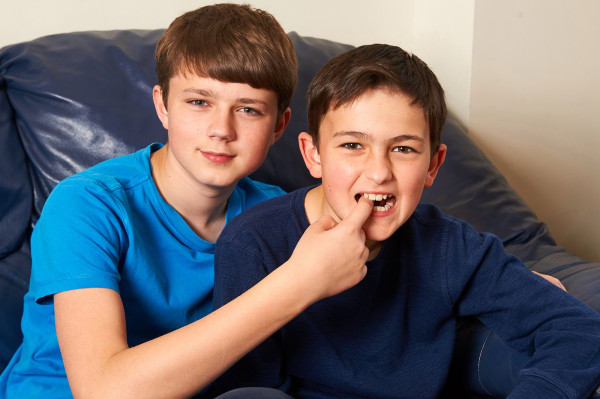 YouTube Take Down Video Charlie Bit My Finger Setelah Terjual Rp10,7 Miliar
