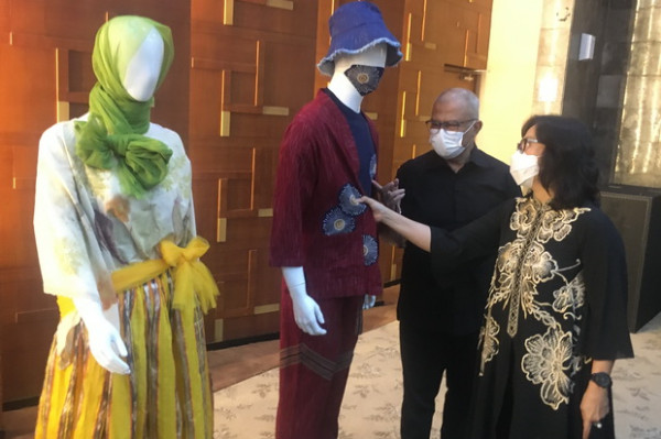 Itang Yunasz Berharap ii-Motion Bisa Geliatkan Fashion Muslim Tanah Air