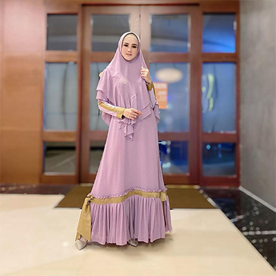 OOTD Mulan Jameela, dari Elegan hingga yang Berkesan Misterius