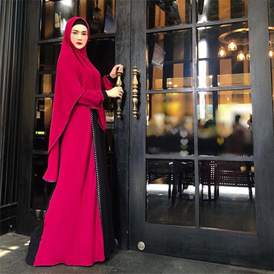 OOTD Mulan Jameela, dari Elegan hingga yang Berkesan Misterius