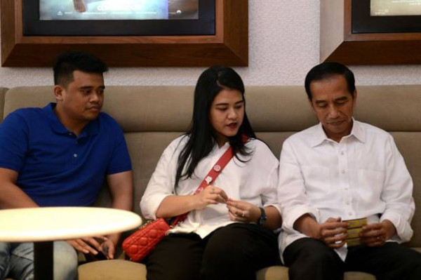 Selera Nonton Film Indonesia, Lebih Berkelas Jokowi atau Anies?