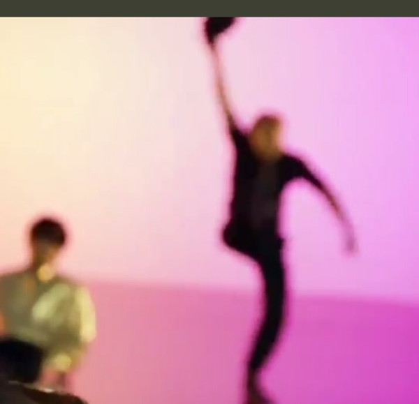 16 Adegan Kocak di Latar Video Musik BTS 'Butter' Hotter Remix