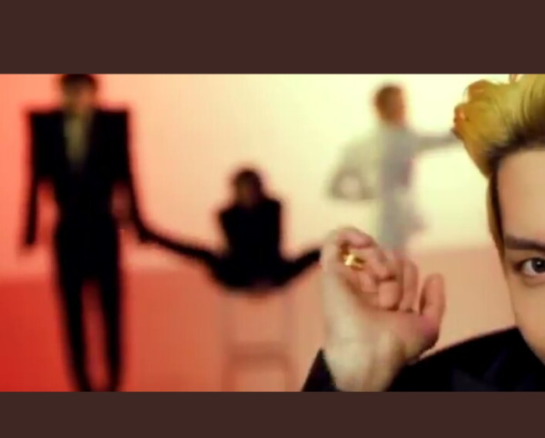 16 Adegan Kocak di Latar Video Musik BTS 'Butter' Hotter Remix