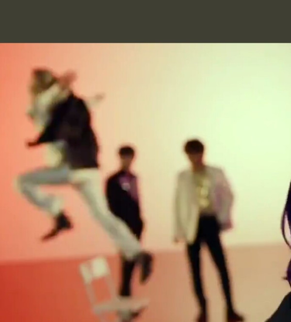 16 Adegan Kocak di Latar Video Musik BTS 'Butter' Hotter Remix