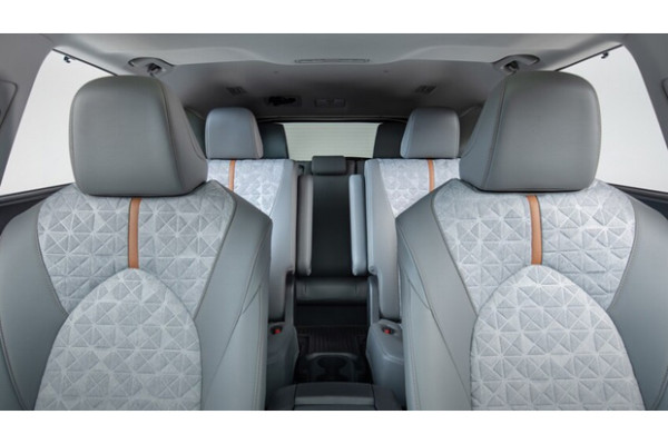 Diluncurkan 2022, Ini Bocoran Toyota Highlander Hybrid Bronze Edition
