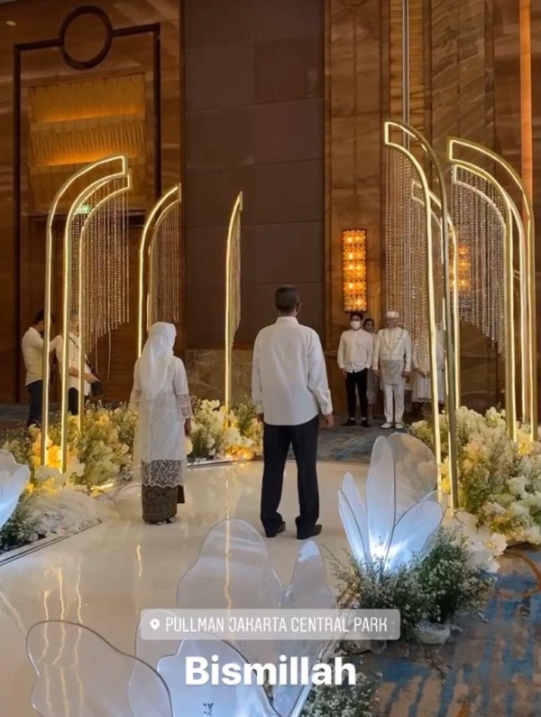 Romantisnya Dekorasi Pernikahan Ifan Seventeen dan Citra Monica
