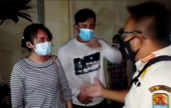 Wanita-wanita Seksi dan Belasan Pasangan Terjaring Razia Saat Asyik Mesum