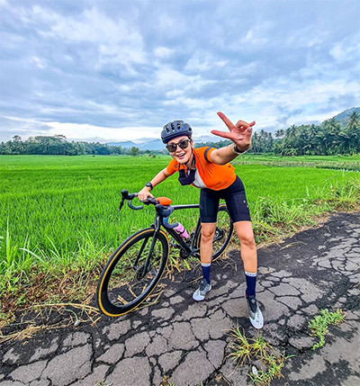 Keren dan Kekinian, Begini Gaya Outfit Luna Maya saat Berolahraga