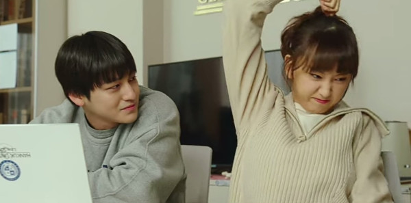 7 Momen Romantis Sol A-Joonhwi dalam 'Law School' yang Bikin Geregetan!
