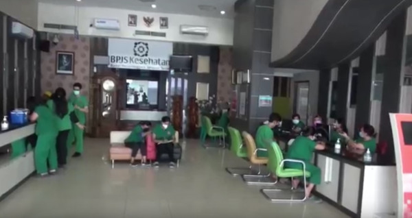Sempat Ditutup, Gubernur Aktifkan Kembali RS Martha Friska Jadi Rujukan Utama COVID-19