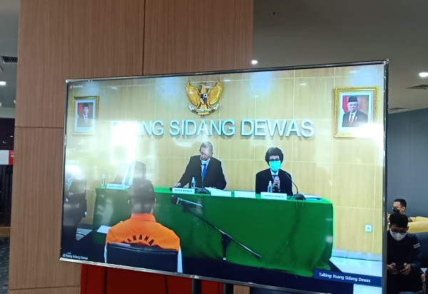 Penyidik KPK Stepanus Robin Pattuju Diberhentikan Tidak Hormat