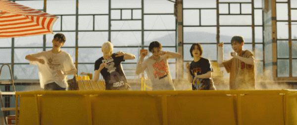 Makna Lagu TXT '0X1=LOVESONG (I Know I Love You)', Liriknya Terinspirasi Serial Psikopat