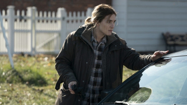 Kate Winslet Tolak Perut Gendutnya saat Adegan Intim Diedit Sutradara 'Mare of Easttown'