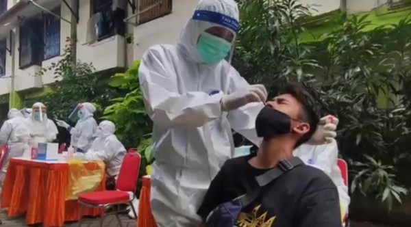50 Orang Terpapar COVID-19, Pemkot Surabaya Wajibkan Penghuni Rusun Vaksinasi