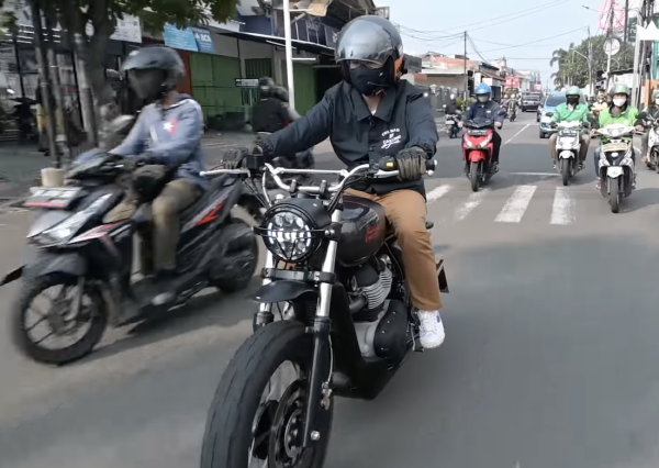 Modifikasi Royal Enfield Interceptor 650, Boris Bokir Rogoh Kocek Rp70 Juta