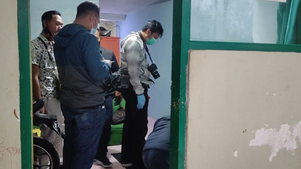 Malang Gempar, Suami Tega Tusuk Istri Tua di Rumah Madunya