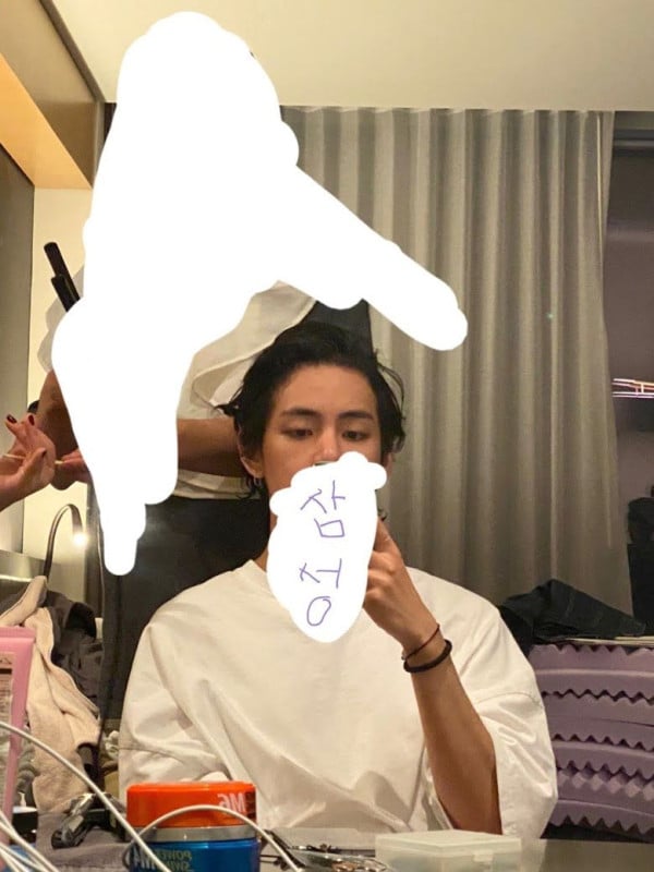 14 Foto V BTS yang Langsung Dihapus, Selain Video 'Joget Ketek Butter'