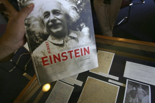 Keruntuhan 'Final' Israel Telah Diprediksi Einstein dalam Suratnya