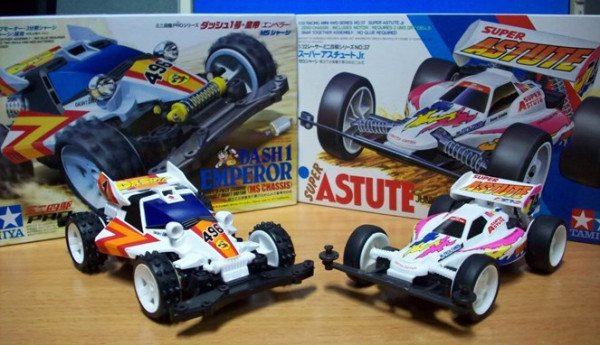 Produk-Produk Paling Hit Era 2000-an, dari Majalah sampai Ponsel