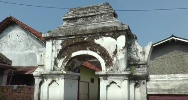 Legenda Buaya Putih di Keraton Kasepuhan, Anak Sultan Dikutuk Gegara Rebahan Usai Makan