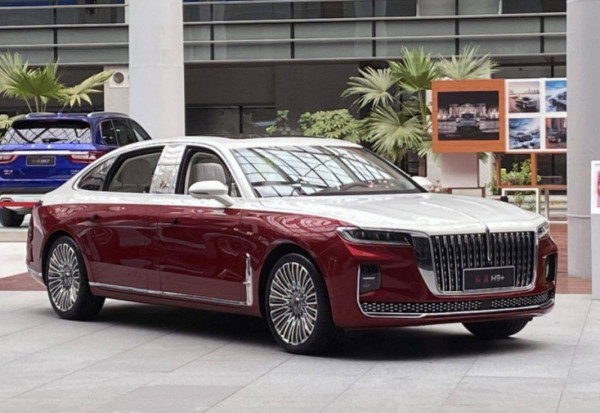Berkat Mantan Desainer Rolls-Royce Penjualan Sedan Hongqi Berkibar