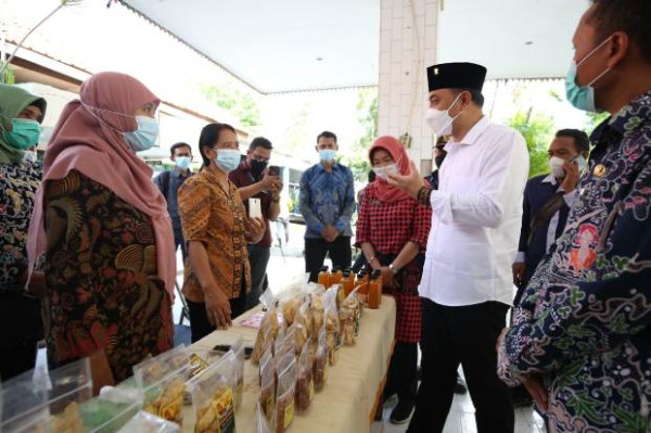 Gebrakan 100 Hari Eri-Armuji yang Mengubah Surabaya