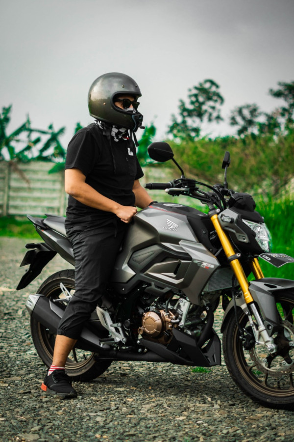Review CB150R Streetfire 2021, Motor ala-ala Big Bike untuk Mas-Mas dan Bapak-Bapak