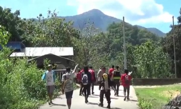 Wanita Cantik Asal Makassar Hilang Misterius Saat Mendaki di Gunung Labbo Maros